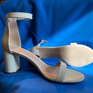 Stuart Weitzman Bambina Nappa 75 Less Nudist